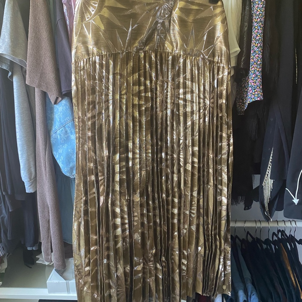 Brand New, Scotch and Soda pleated skirt. Never worn, matching top available.